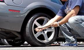 Nguy cơ chập điện, cháy xe khi sử dụng thiết bị bừa bãi trên ô tô